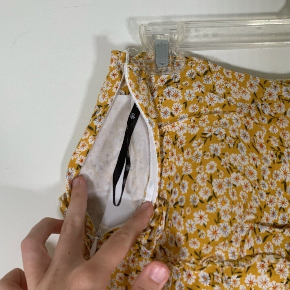 Missguided Skirt Women’s 10 Yellow Floral Tiered Mini Skirt - Picture 6 of 6